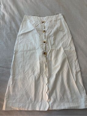Linen blend Button-Front Midi Skirt with Scallop Trim